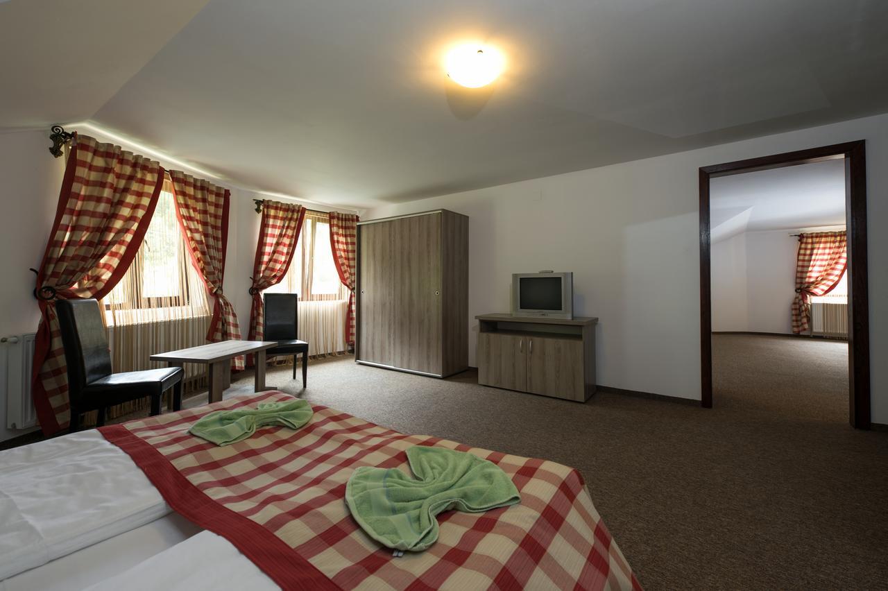 Complex Craiasa Muntilor Moieciu Hotel Moeciu De Sus Ngoại thất bức ảnh